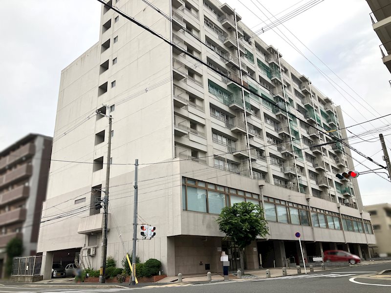 西京極駅徒歩5分! 買物にも便利♪